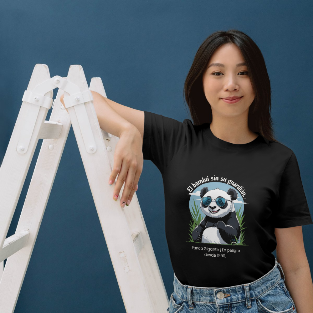 Playera Aventura "Panda Gigante": Un Estilo con Propósito